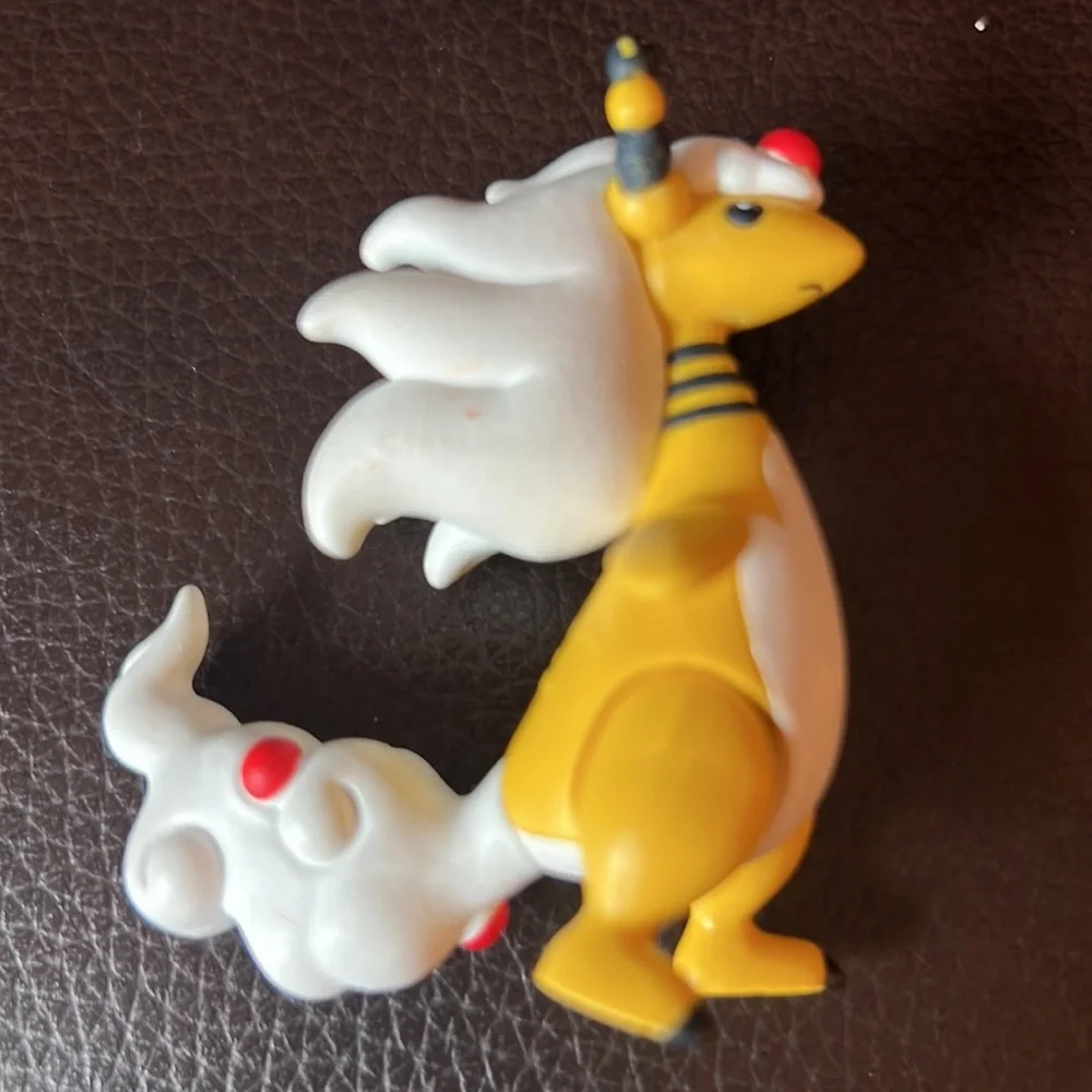 Authentic Pokemon Figure Mega Ampharos Gotta Catch Them All Nintendo TOMY